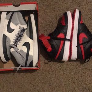 Nike high tops 8m I have only the grey and white pair .